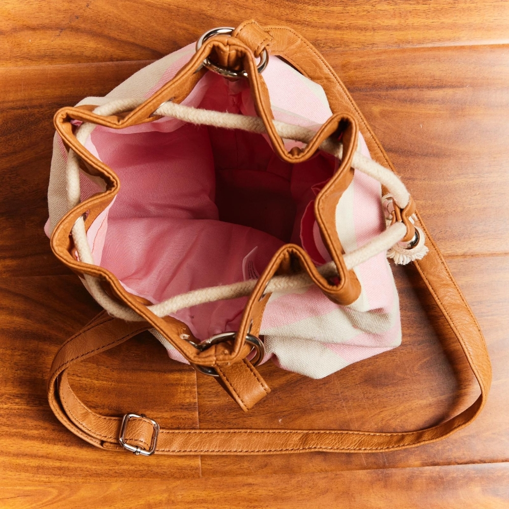 Crossbody bag